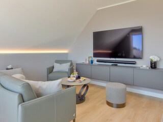 Wohnbereich mit TV und WLAN