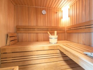 Wellnessbereich im Dachgeschoss des Hauses