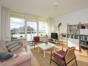 Ferienhaus Un apartamento bellamente situado en el cuarto piso del