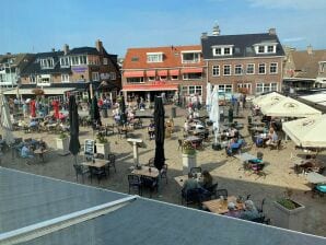 Ferienhaus Jacobus - Holiday home apartment in Egmond near dunes and beach