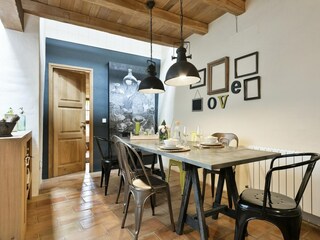 Cottage Colomers Features 13