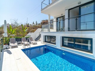 Villa Nerja Buitenaudio-opname 1