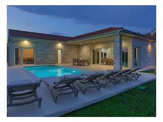 Maison de vacances Pinezići (Krk) Enregistrement extérieur 11
