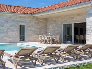 Vakantiehuis Pinezići (Krk) Buitenaudio-opname 6