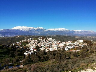 Apartment Kamilari Environment 11