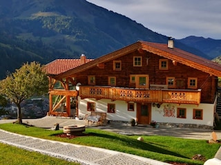 Langrieshof Außenansicht im Sommer