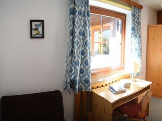 Schlafzimmer 2