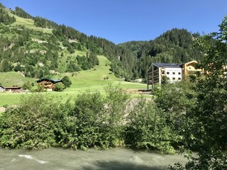 Haus Bergblick über die Rauriser AcheIMG_4228