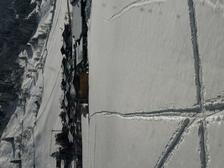 Mit den Skiern bis zum Haus Bergblick fahren