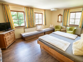 311 - 20240810-DSCF3396-min