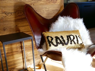 0894BF40-AB93-4E6A-894A-917716FAC241