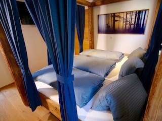 09A96213-4585-4D98-929E-7DF6FB566FBE