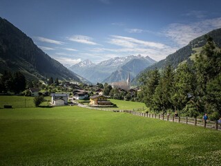 Raurisertal_Marktansicht_Rauris_300dpi__c__TVB_Rau