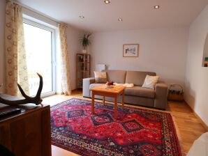 Ruhige FEWO mit großer Terrasse im Zentrum Rauris