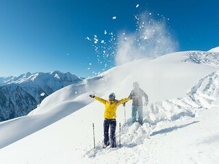15_winter_in_rauris_hochalmbahn_skiing