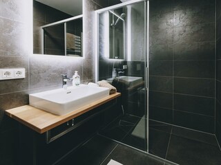30_Apartments_Goldbergblick_Bathroom