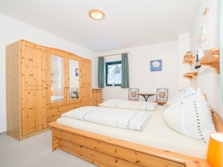 2. Schlafzimmer Wg.1