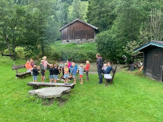 d360a1e5-f64f-4598-bf4e-c346f1345fad