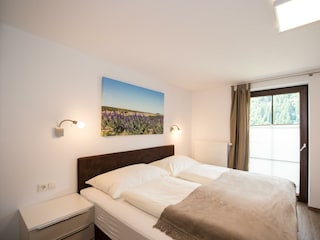 2. Schlafzimmer 9