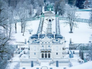 ...Besuchen Sie  die Königsschlösser ...
