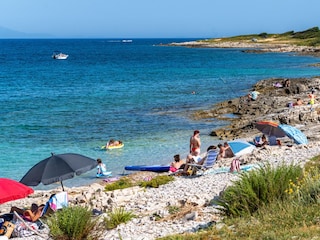 der Strand, kristallklares Meer