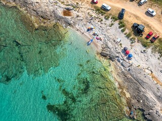 der Strand, kristallklares Meer