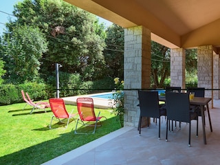 Pool, angenehme Terrasse