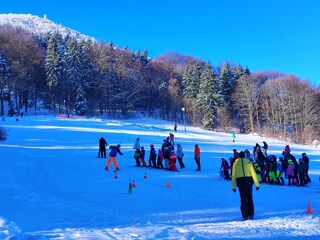 Skischule gegenüber, aller Anfang ist schwer.