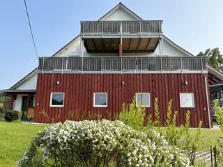 Frontansicht des Gebäudes