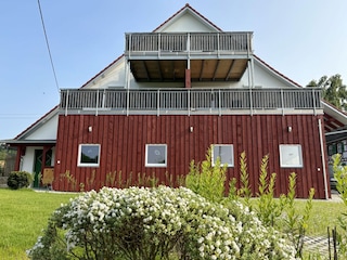 Frontansicht des Gebäudes