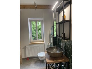 Badezimmer mit Dusche