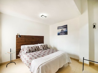 Holiday house Valle de San Lorenzo Features 33