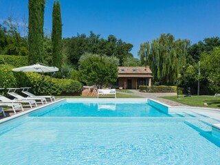Villa Soleil - Pool view