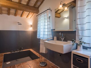 Villa Larissa – En-Suite-Badezimmer