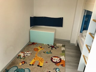 Kinderzimmer mit Doppelstockbett...