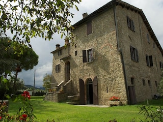 Farmhouse Modigliana Outdoor Recording 1
