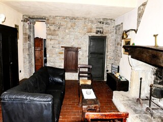 Farmhouse Modigliana Features 30