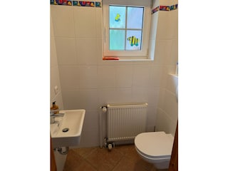 Gäste-WC im Erdgeschoss