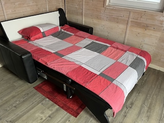 Großes ausziehbares Sofa als 3. Schlafplatz