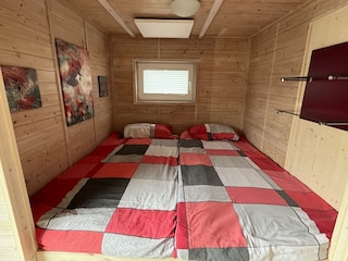 Großes Gemütliches Doppelbett 2,00x1,90