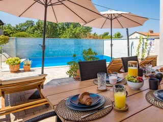 Villa Nova Vas Outdoor Recording 2