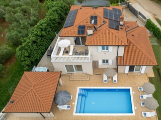 Villa Juricani Outdoor Recording 4