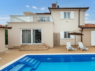 Villa Juricani Environment 37