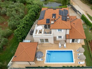 Villa Juricani Environment 38