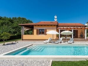 Charming Villa Dora near Novigrad