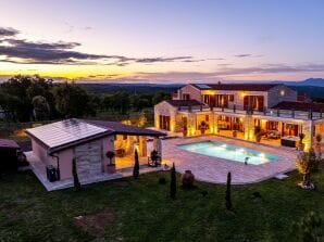 Elegant Villa Antea in Barban