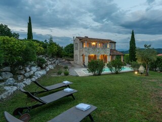 Villa Buzet Outdoor Recording 4