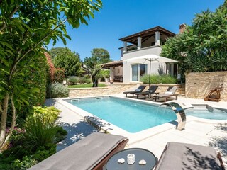 Villa Jakovici Outdoor Recording 1