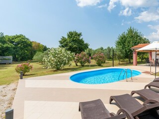 Villa Juršići Environment 32