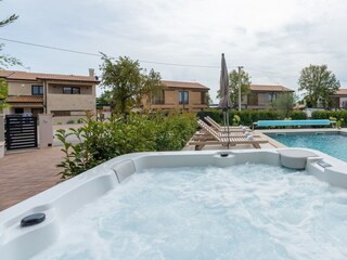 Villa Buići Environment 34